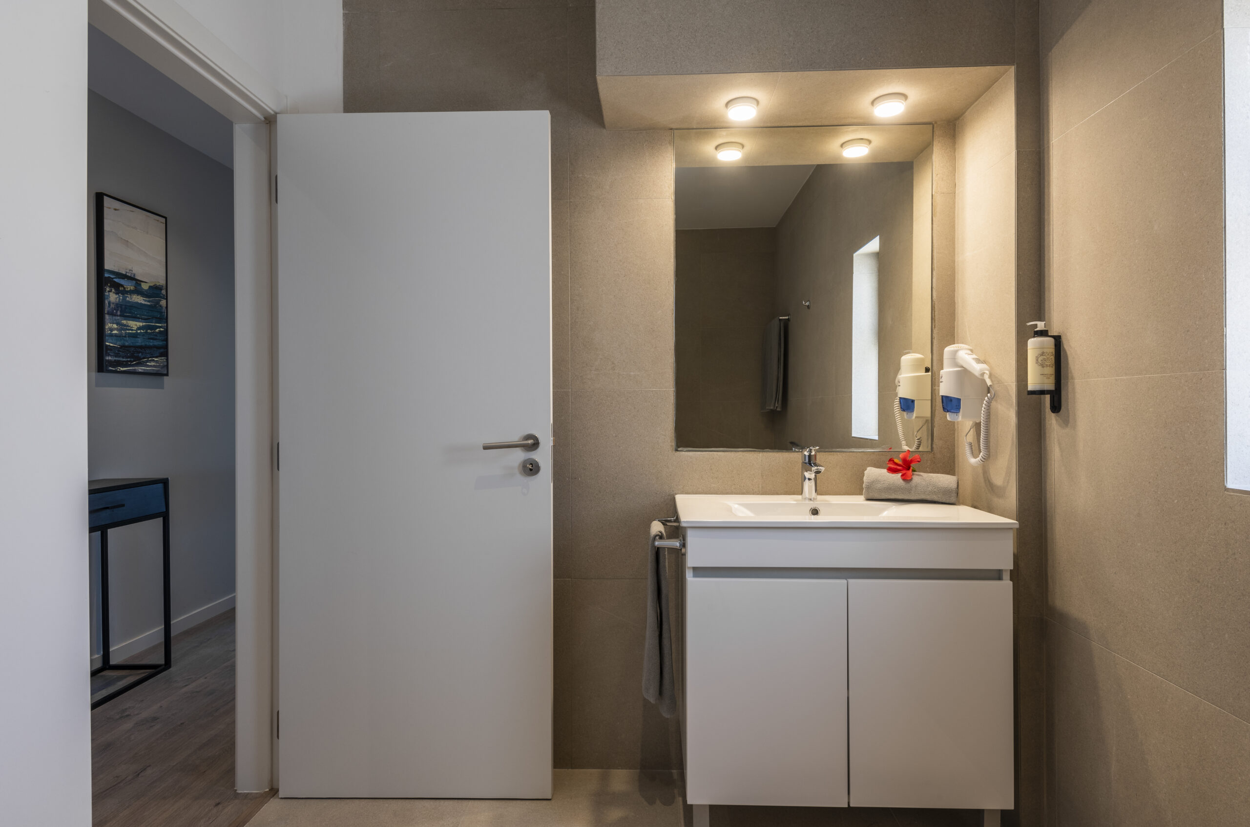 Hotel Emeralds HR-29