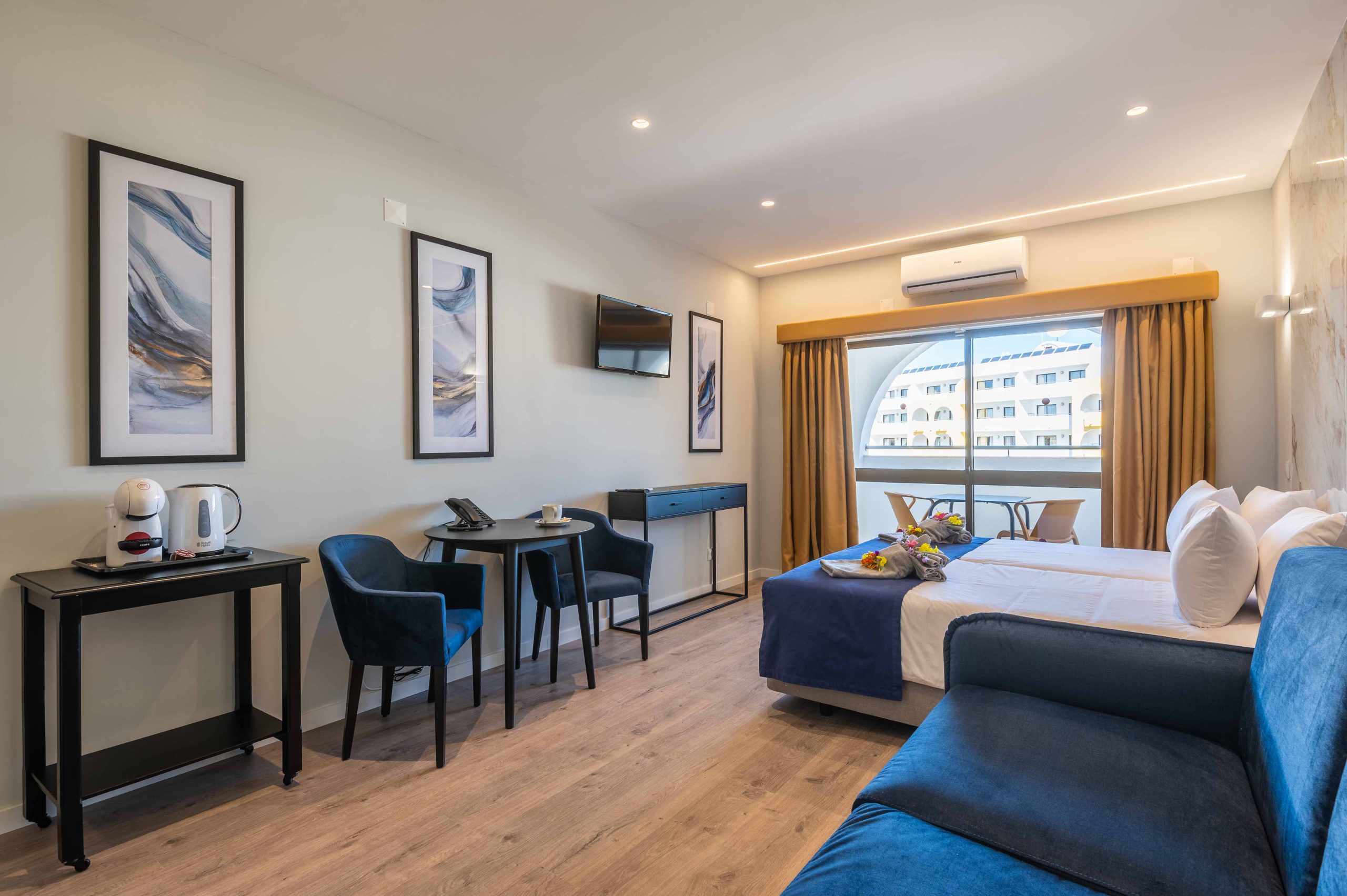 Hotel Emeralds WEB-9